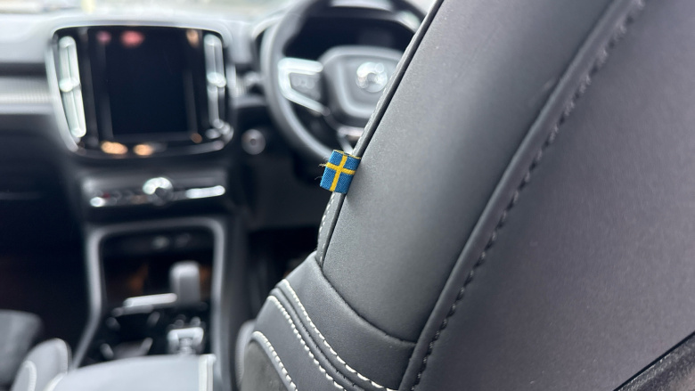 Volvo XC40 2.0 B3P Plus Dark 5dr Auto Petrol Estate